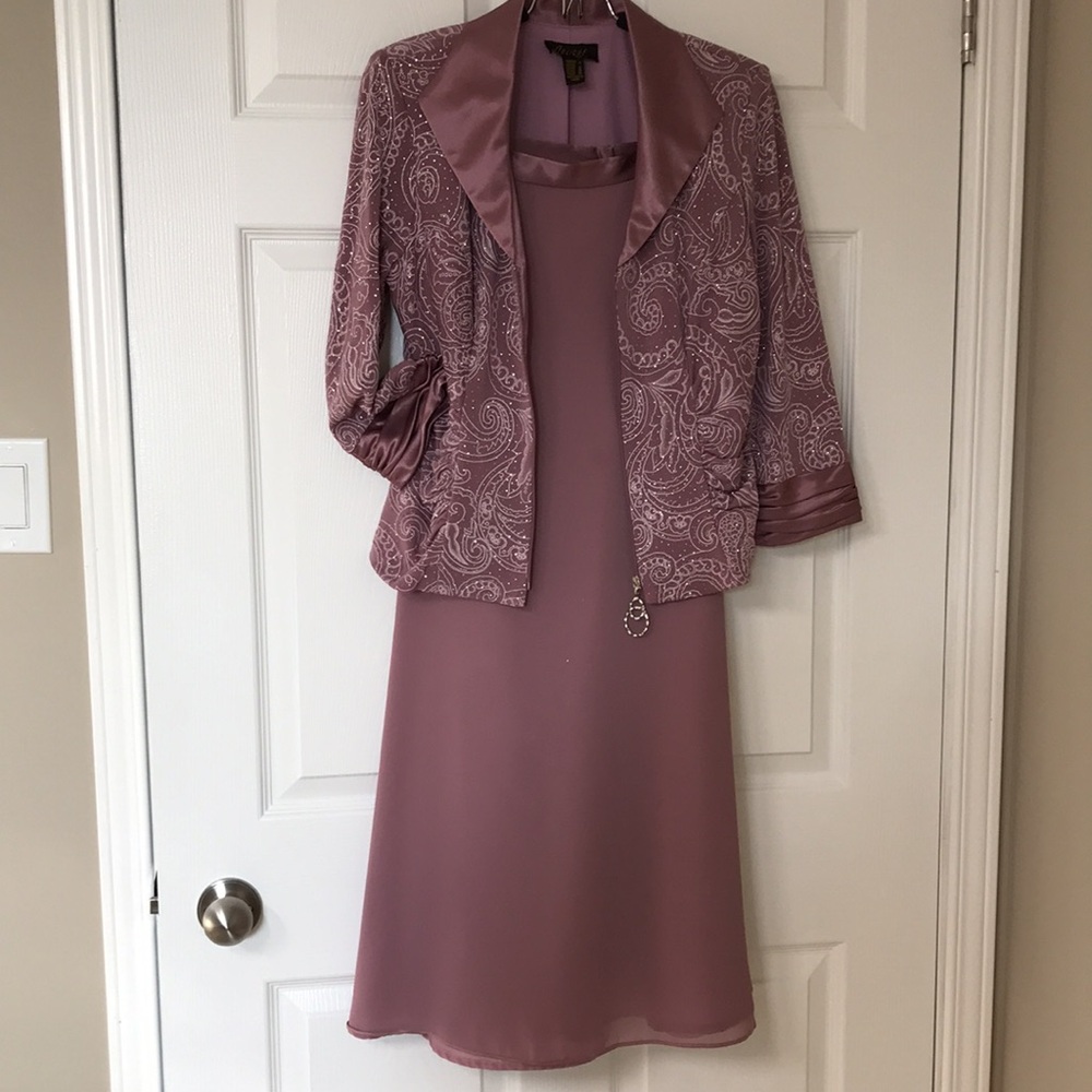 Oblique 2 Piece Sparkly Crepe Chiffon & Satin Dusty Rose Jacket & Skirt; Size10 - Picture 6 of 16